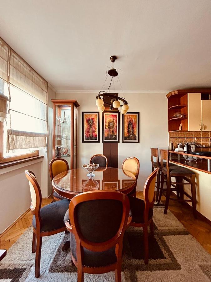 Baroque-style Apartment Štip